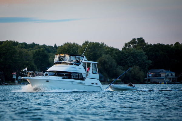 Magic marine Tow Zodiac 28 Knots