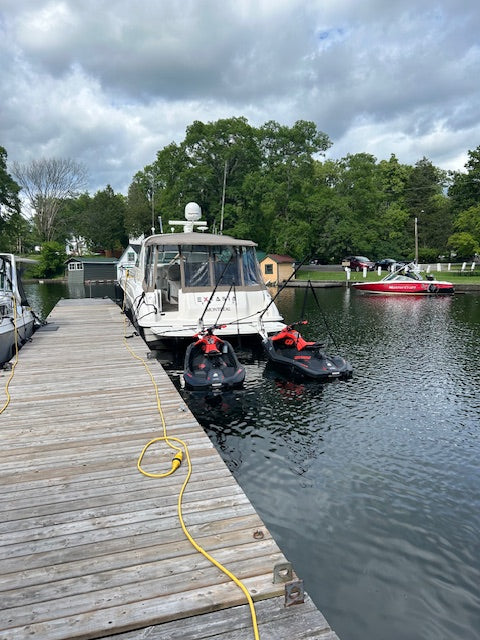 Client can tow two Jet Skis with new “Carbon Fiber Stabilization Pole”