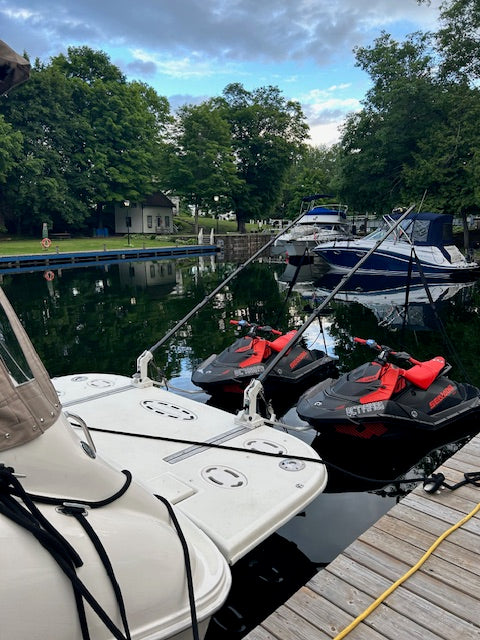 Client can tow two Jet Skis with new “Carbon Fiber Stabilization Pole”