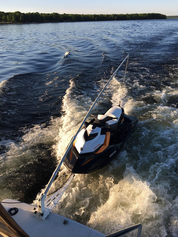 Client's Picture From Germany Towing at Full Plane