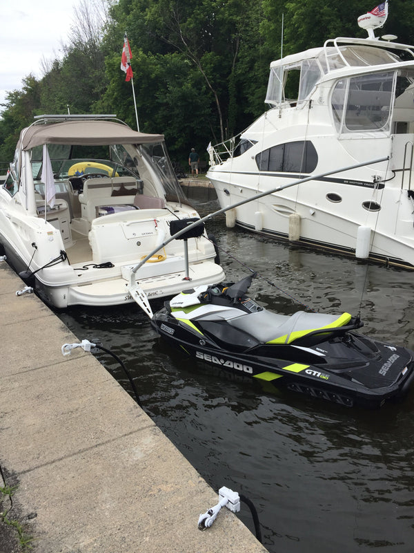 Client Towing on the Trent Canal